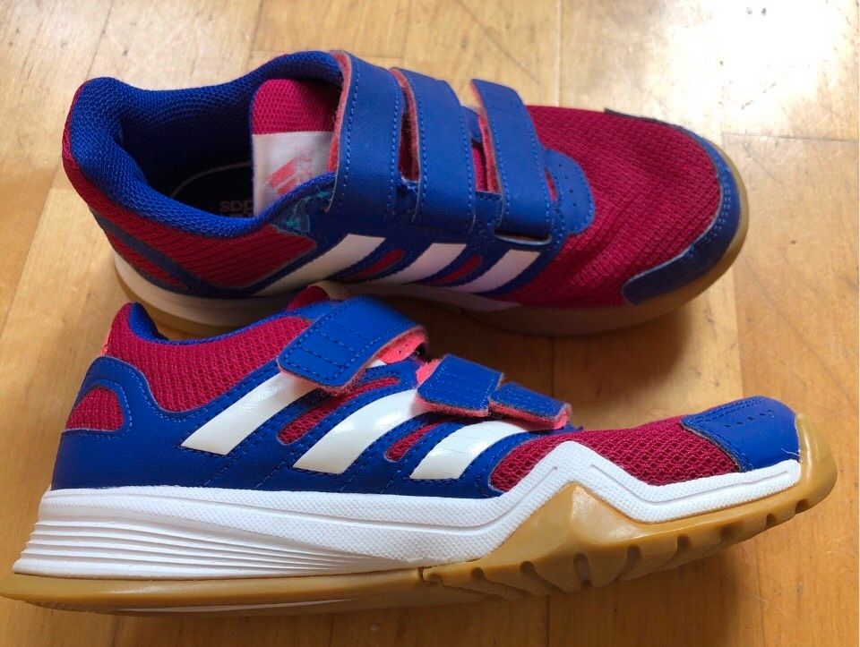 Adidas Turnschuhe Größe 33 in Alzey