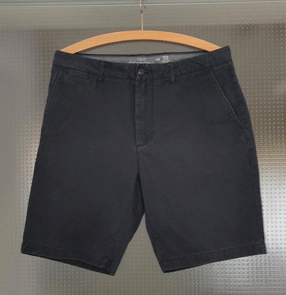 Herren- / Jungen-Shorts von H & M, blau, Gr. 30 in Emsdetten