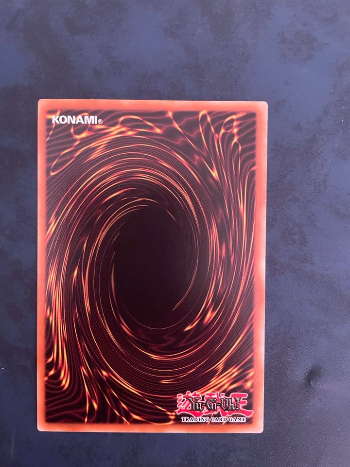 Yu-Gi-Oh! Geflügelter Kuriboh LV10 1.Auflage Ultimate Rare in Berlin