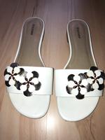 Damen Sandalen Schlappen weiß gold Gr. 39 Bayern - Traunstein Vorschau