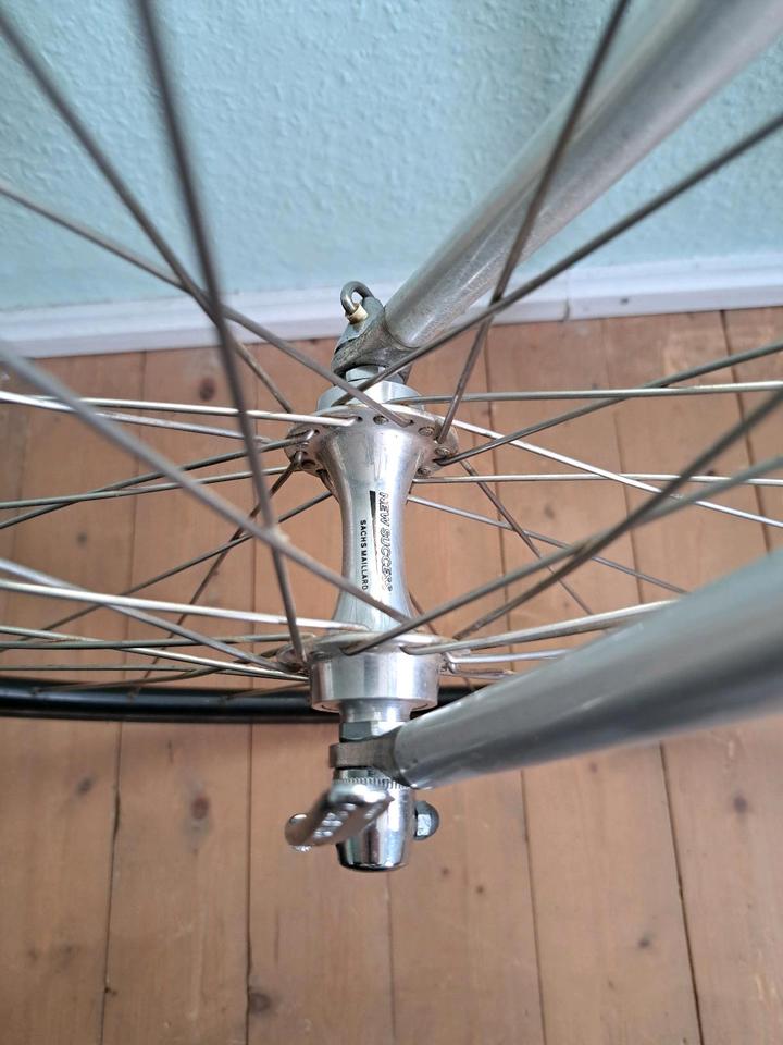 Rennrad Giant Cadex 980c RH57 Sachs new succes 3ttt vintage in Marburg