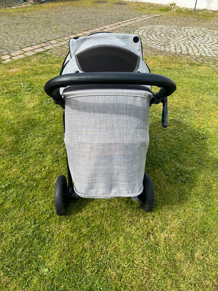 Joie Kinderwagen/Buggy in Duisburg