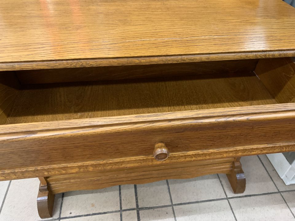 Fernsehtisch Holz Vintage, obere Platte schwenkbar in Saarbrücken