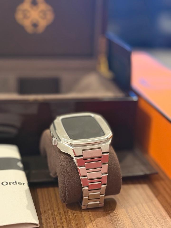 Apple Watch Golden Concept Limited Edition 62/999 + OVP - Wie Neu in Aachen
