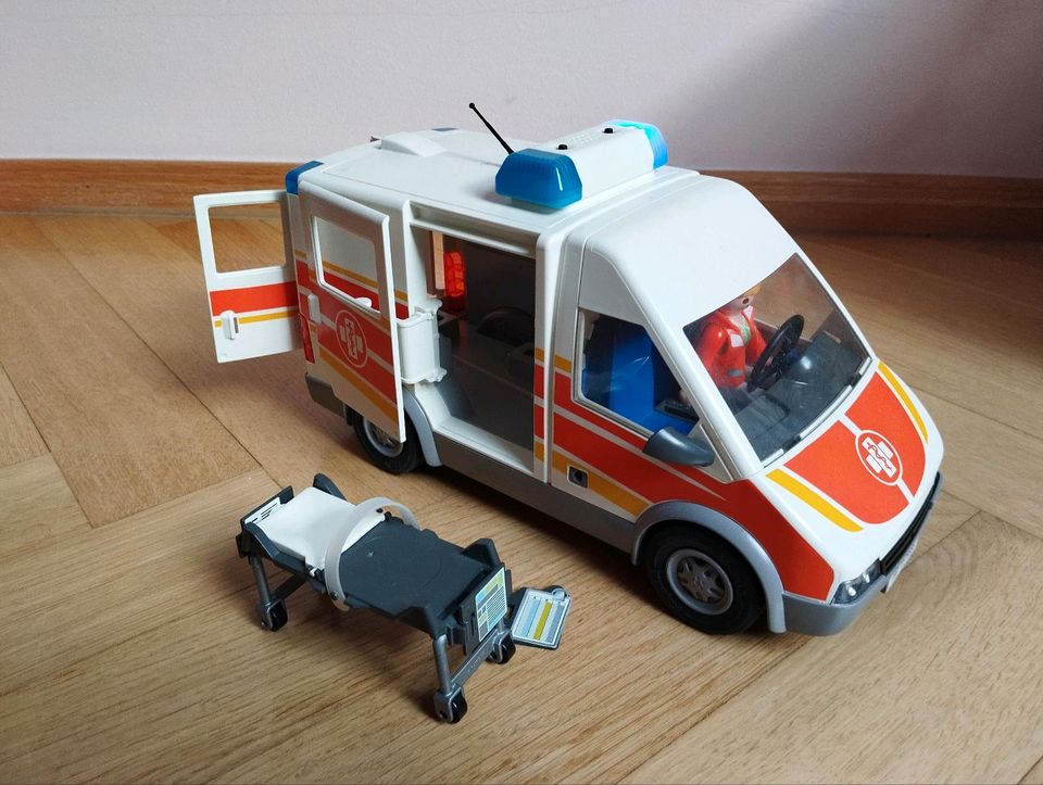 Playmobil Krankenwagen in Waltrop