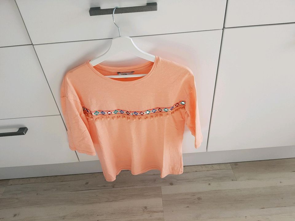 Shirt mit 3/4Arm in Dannenberg (Elbe)