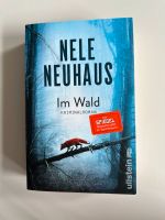 Buch Nele Neuhaus - Im Wald Altona - Hamburg Groß Flottbek Vorschau