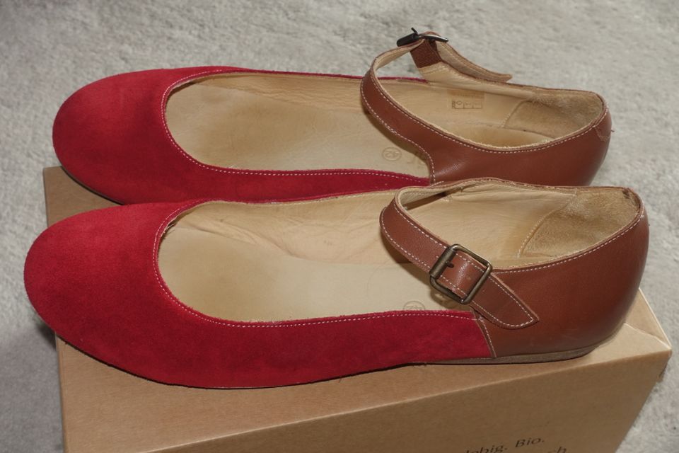 -Neu- Waschbär Öko Ballerinas rot/braun Gr.42 in Eppstein