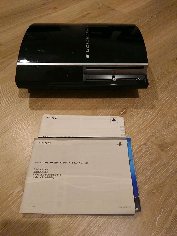 PlayStation 3 Fat mit 40Gb und BlueRay Player.. in Lohmar