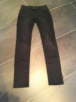 s.Oliver Jeanshose Stretch Schwarz Gr.36 Slim Leg Niedersachsen - Barnstorf Vorschau