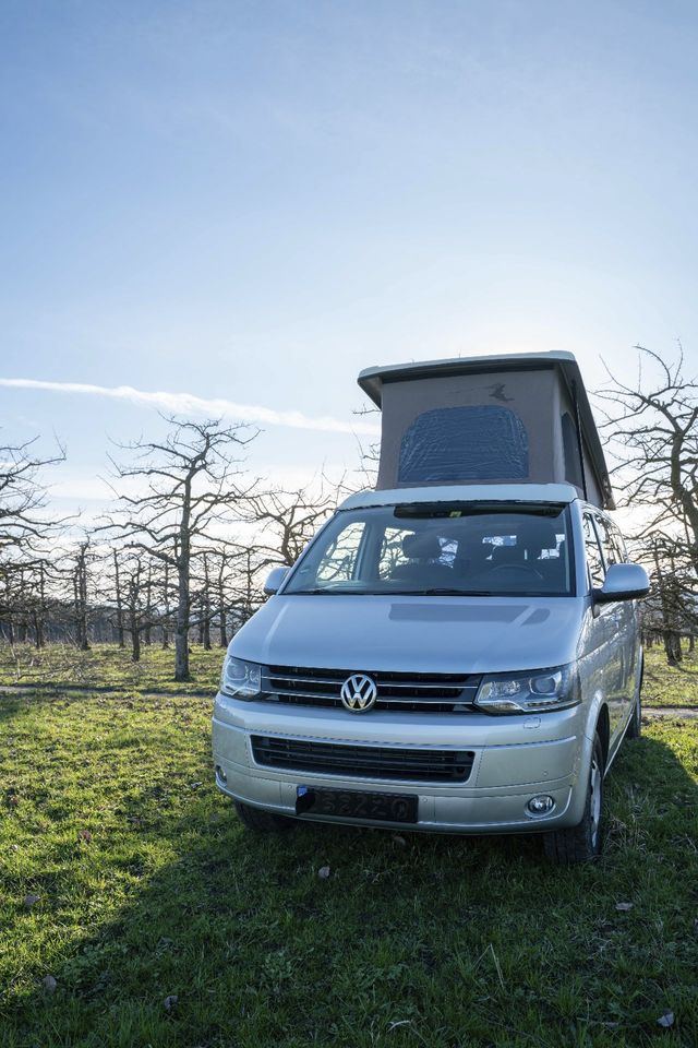 VW T5 Caravelle Comfortline Lang exklusiver Camper mit LPG in Bermatingen