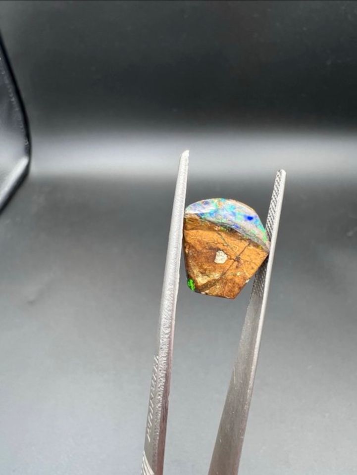 Opal Cabochon Australien 4,7 ct in Borgentreich