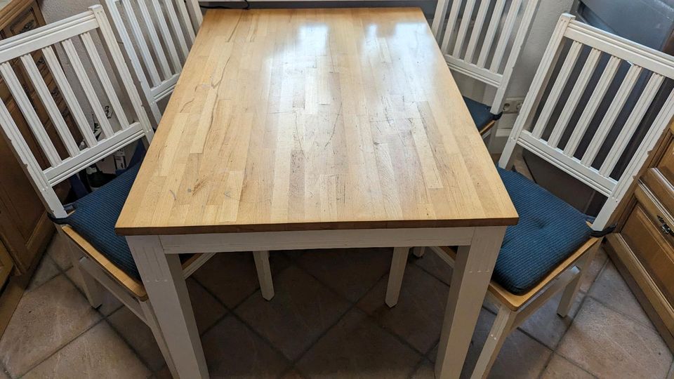 Tisch mit Stühlen Holz massiv, Landhausstil Küche in Dresden