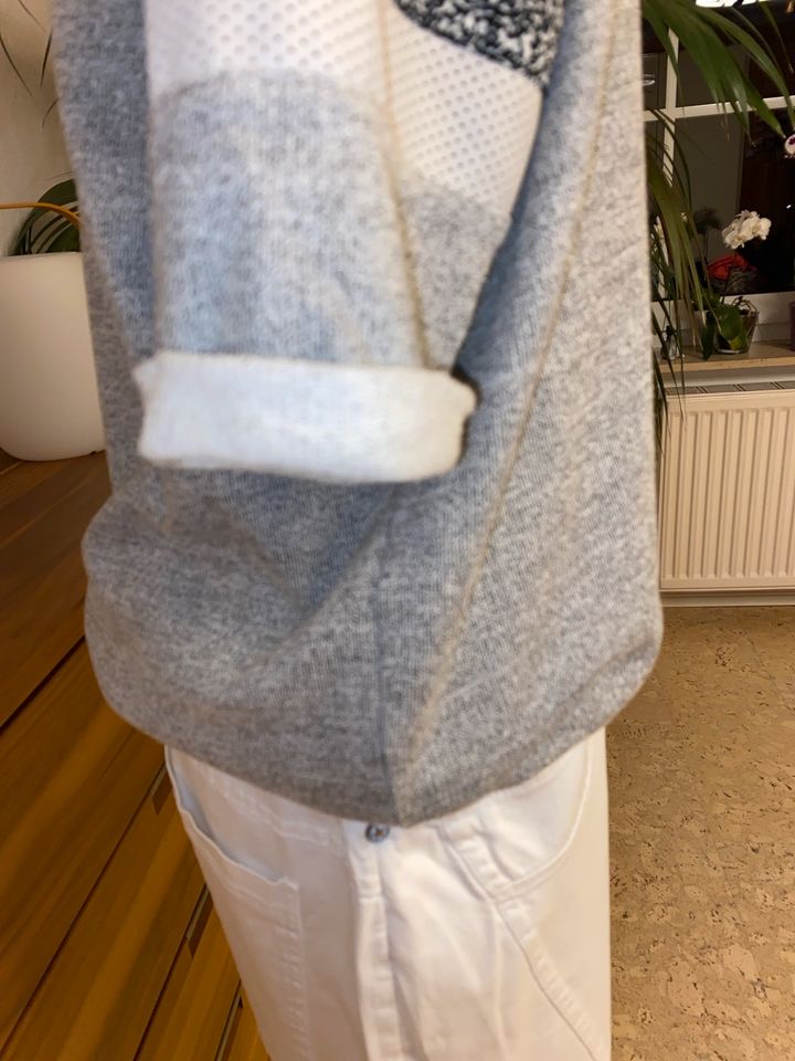 Pulli Oberteil Damen Maison & Scotch Gr. 2 38-40 in Schwerte