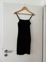 Schönes Kleid Gr. XS 34 figurbetont Spaghettiträger Bayern - Marktredwitz Vorschau