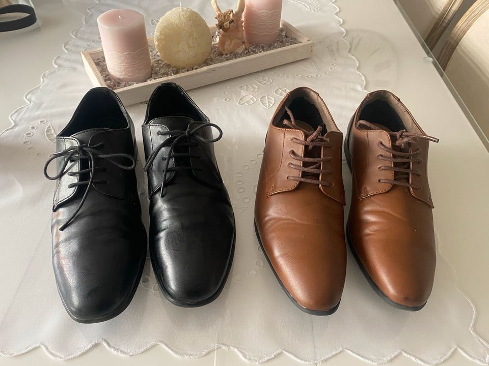 Herren Schuhe beide Größe 40 in Hünfeld