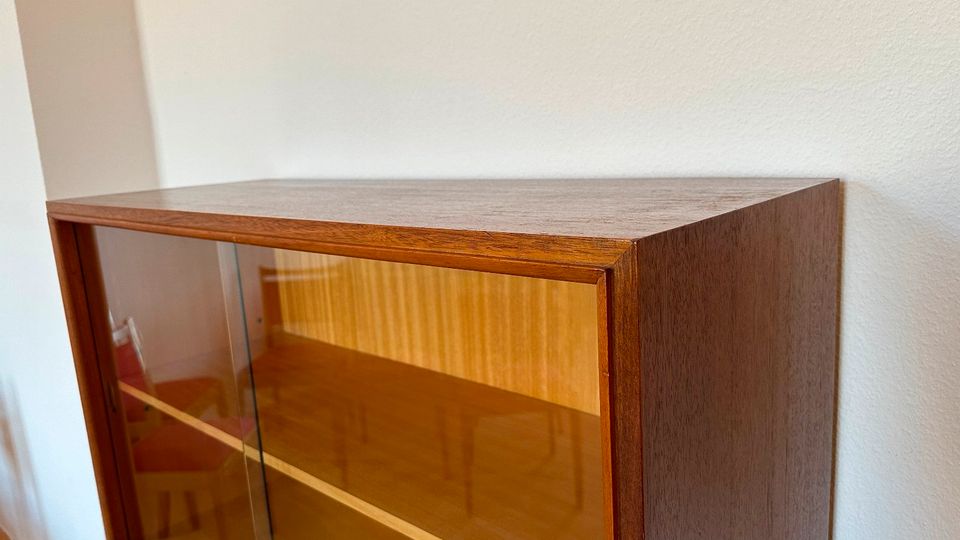 Vintage: top Highboard, Vitrinenschrank 60er, Lieferung möglich in Plauen