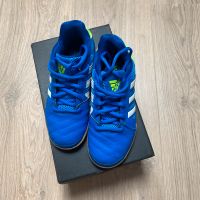 Adidas Fußballschuhe Sportschuhe Hallenschuhe Größe 31,5 blau Niedersachsen - Oyten Vorschau