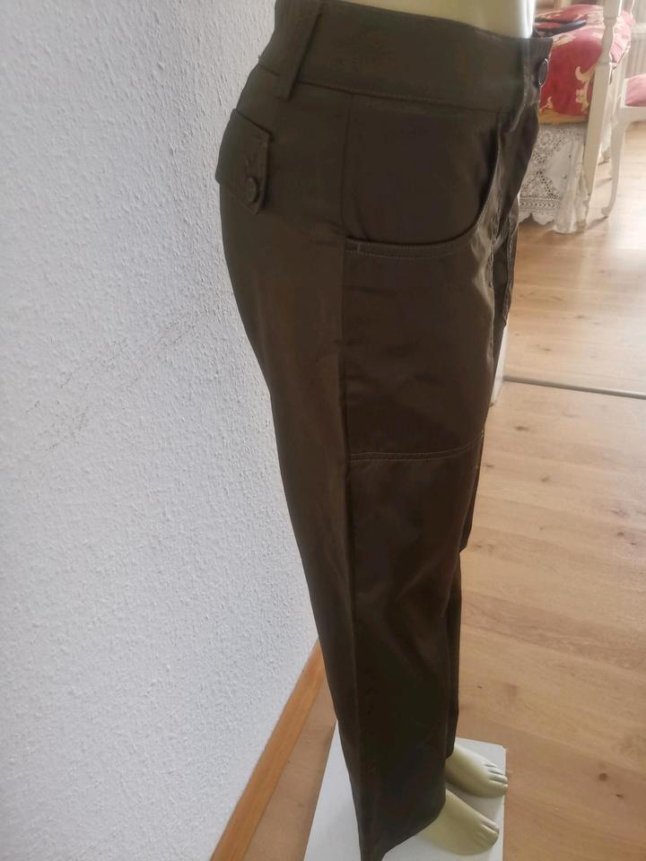 Hose Gr 34,von Cambio, neu, oliv changierend, weites bein, in Lohne (Oldenburg)