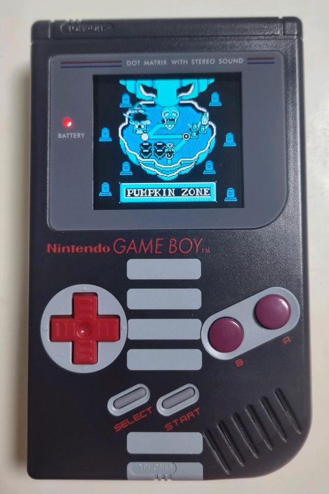 Gameboy Classic mit IPS V5 LCD-Display in NES Design in Herne