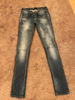 Vero Moda Jeans Gr.26/34 blau demin Nordrhein-Westfalen - Oberhausen Vorschau