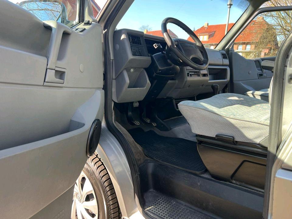 Volkswagen VW T4 Westfalia Multivan TÜV NEU California 2,5 in Bremerhaven