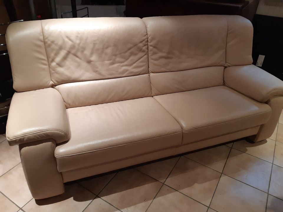 Sofa Couch Leder 2,05m Super Zustand - wie Neu in Saarwellingen