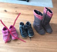 Kinderschuhe Paket Stiefel Snieker Turnschuhe Puma Bayern - Germering Vorschau