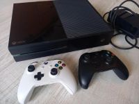 XBOX ONE mit zwei Controllern und acht Spielen Hessen - Kassel Vorschau