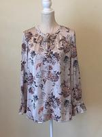 Bluse Comma, beige, Gr. 36, top Zustand! Hessen - Nauheim Vorschau
