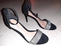 NEU! Buffalo Damen Knöchelriemchen/Pumps, Strass, 39 Bayern - Leinach Vorschau