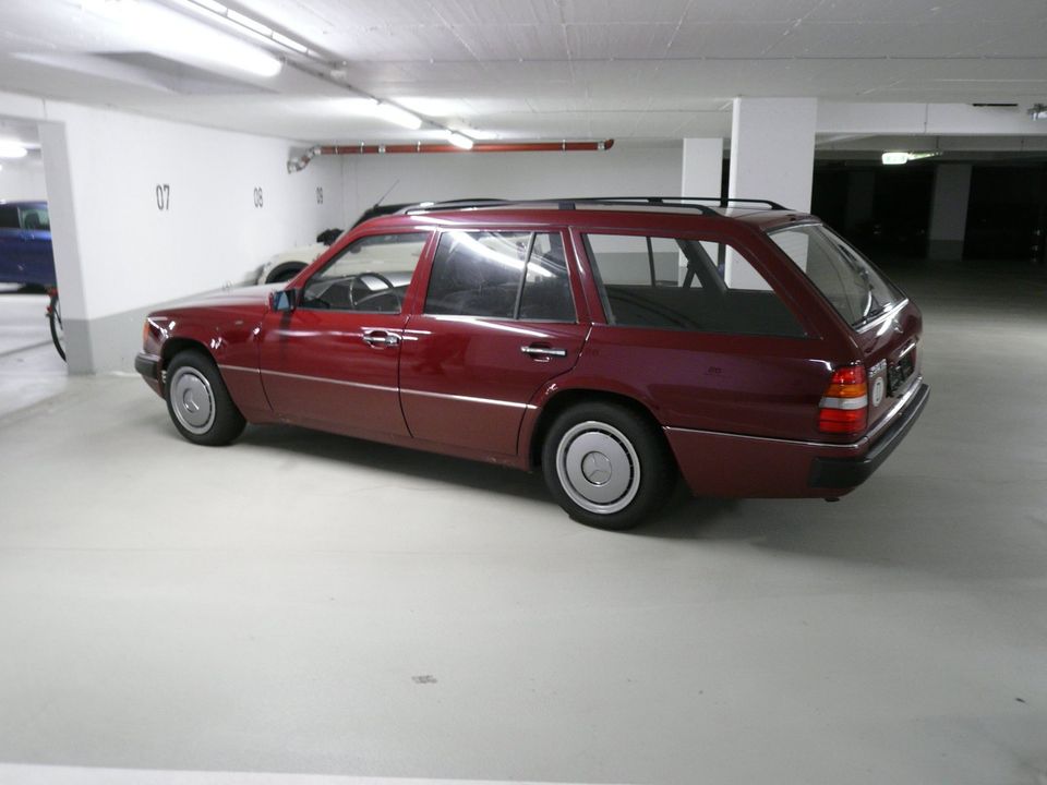 Mercedes-Benz 250 TD Kombi H-Kennzeichen in Erlangen