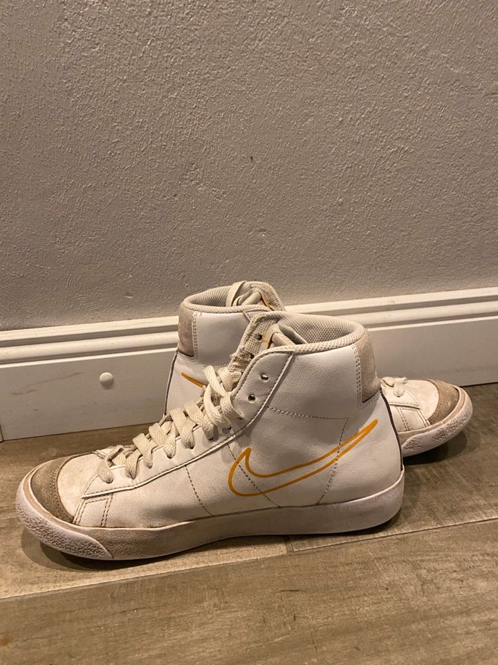 Nike blazer in Lügde