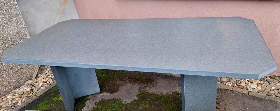 Tisch Granit Nero Assoluto in Wadgassen