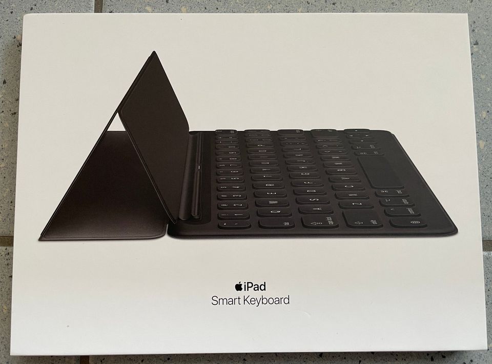 Apple Smart Keyboard von 2022 in Neuenstein