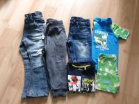 kleines Kleiderpaket (Hosen, Shirt,...) Gr. 98 Sachsen - Freital Vorschau