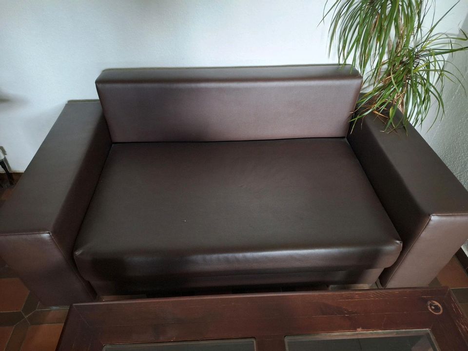 Braunes Sofa in Wiesmoor