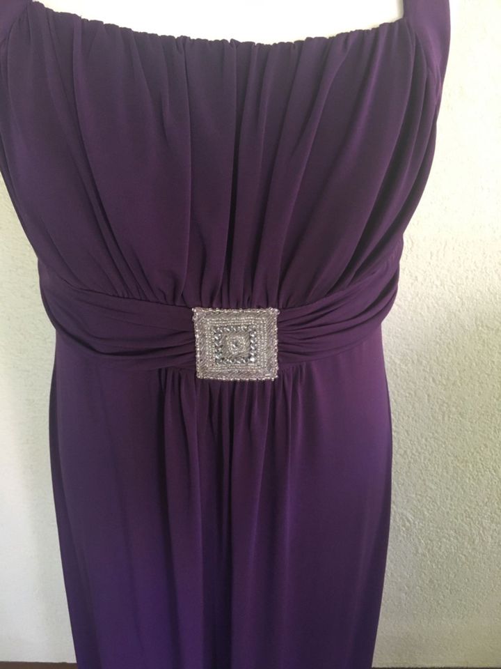 Abendkleid lang lila US 16 D 46 XXL Stretch neuwertig in Heidesheim