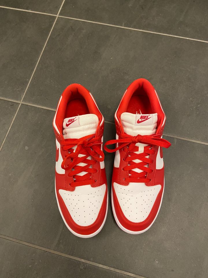 Nike Dunk low SP St. John's (2020/2023) in Lohfelden