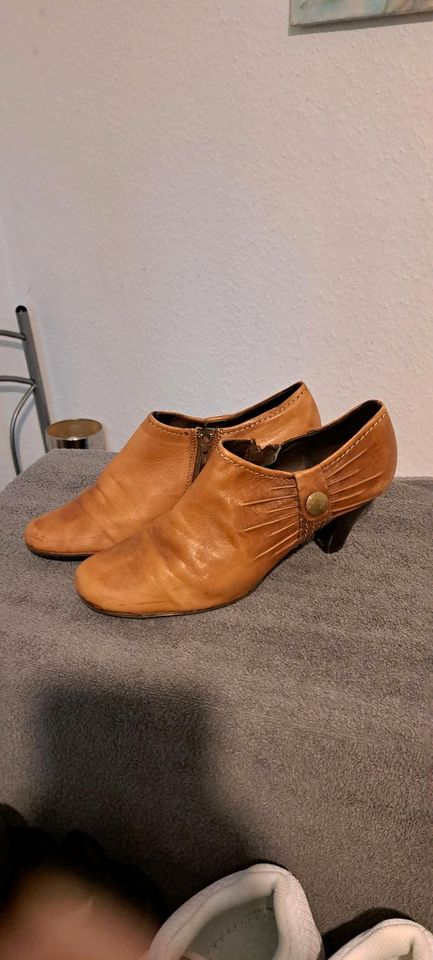 Damenschuhe Sneaker Loafer Halbschuh Crocs Geox in Philippsthal (Werra)