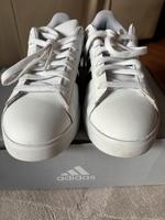 Adidas Damen Snecker - Sportschuhe weiß 39.5 in Berlin Berlin - Wilmersdorf Vorschau