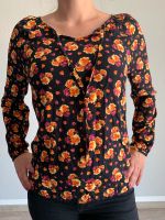 Bluse von Fluid mit Blumen // Retrostyle // Größe S Sachsen - Chemnitz Vorschau