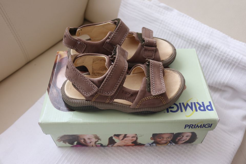 Kindersandalen braun Größe 29 in Lorsch