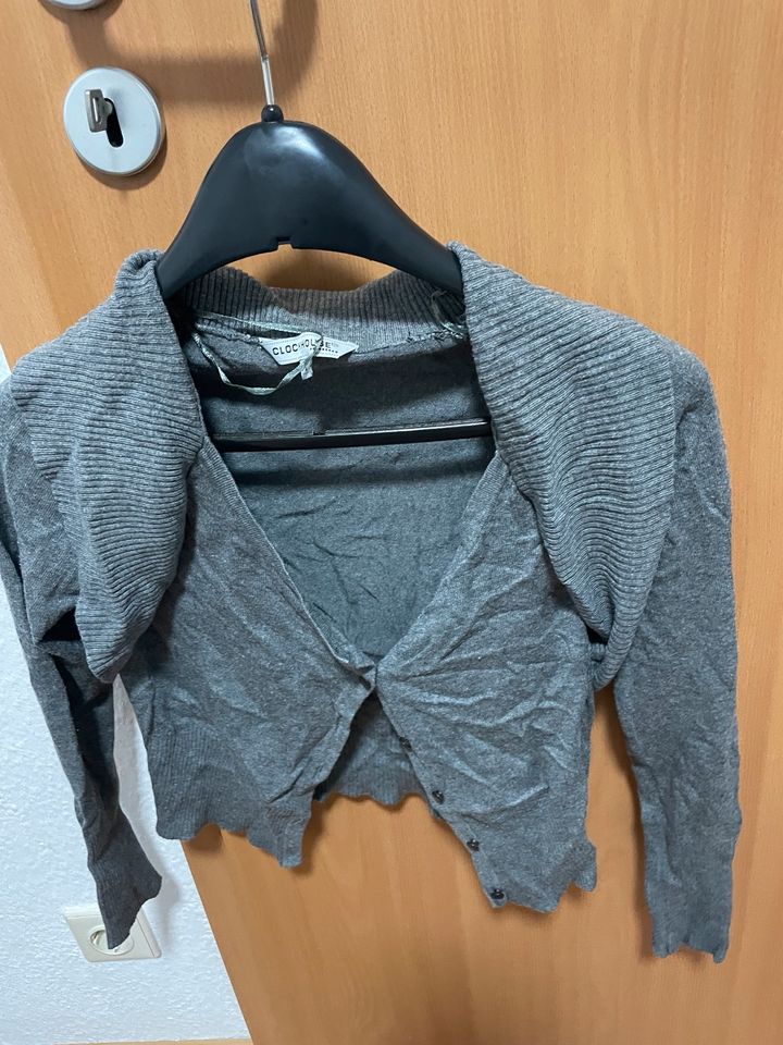 Strick Pulli grau in Irsch