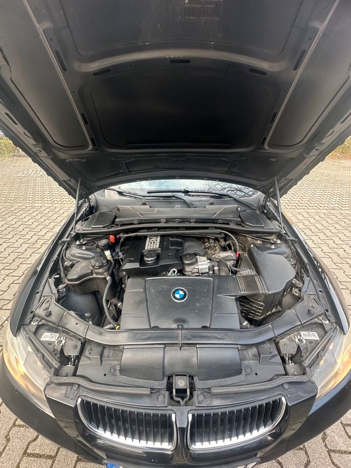BMW 318i sehr sauber in Wiesbaden