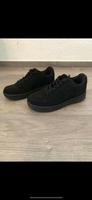 Schwarze Sneaker Nordrhein-Westfalen - Werdohl Vorschau