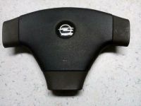 Opel Kadett E Sportlenkrad Pralltopf Hupenknopf Lenkradverkleidun Hessen - Solms Vorschau