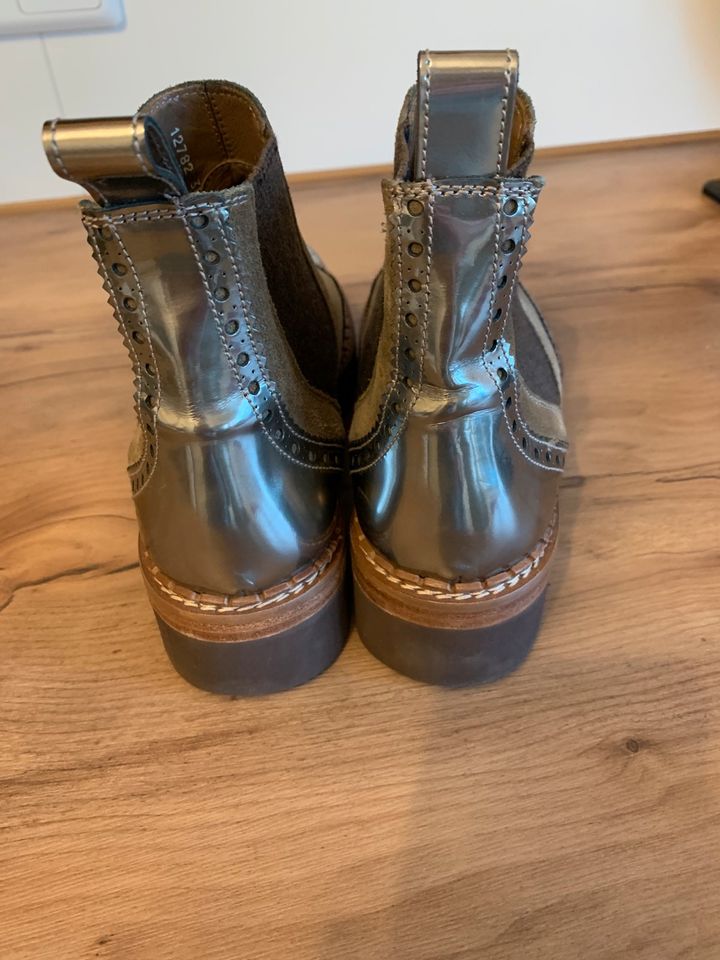 Pertini Damen Chelsea Boots 38 in Kleve