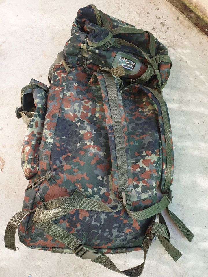 Kampfrucksack Import flecktarn 65L in Dresden