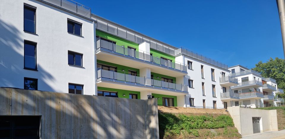 Erstbezug ** moderne 4-Zimmer Erdgeschosswohnung mit Seeblick ** in Bodenwöhr